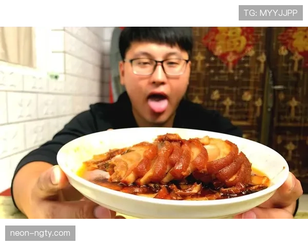 石智勇训练完吃五碗饭，教练说他饭量快赶上食堂大锅了